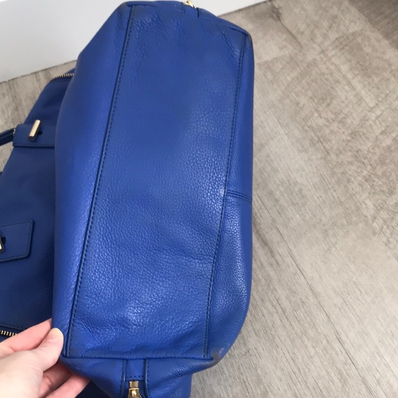 Blue leather Vince camuto expandable purse ! - Picture 5 of 8